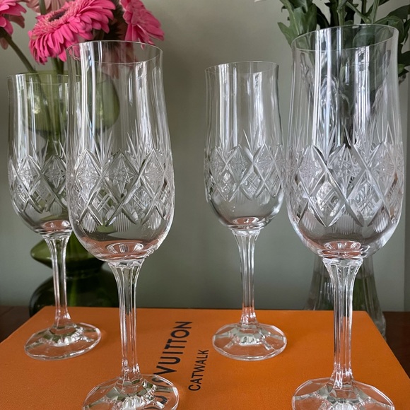 4 champagne flutes - Picture 3 of 3
